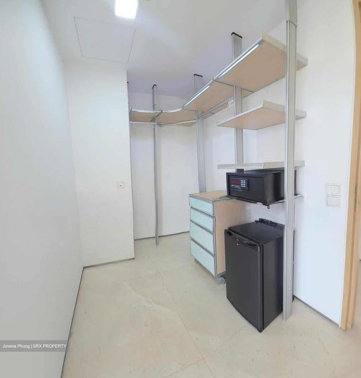 SilverSea (D15), Condominium #633896371